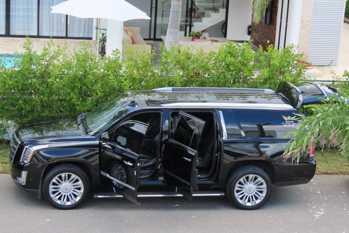 Private Luxury Transfer in Santiago Dominican Republic - Photo 1 of 9